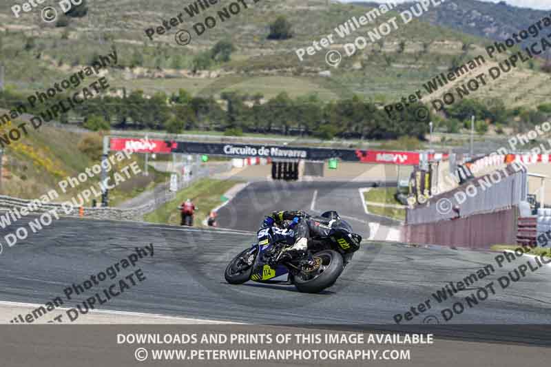 cadwell no limits trackday;cadwell park;cadwell park photographs;cadwell trackday photographs;enduro digital images;event digital images;eventdigitalimages;navarra;no limits trackdays;peter wileman photography;racing digital images;trackday digital images;trackday photos